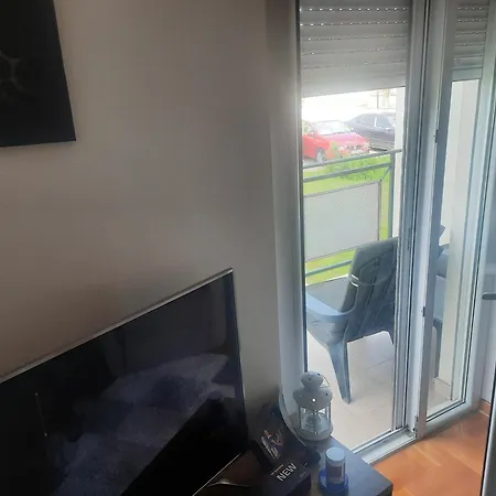 Leo Apartment Surcin
